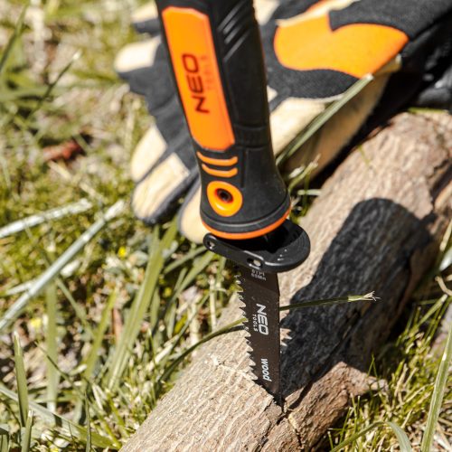 Neo Tools Kézifűrész szett univerzális befogóval, 4 db lappal, dekopír és orrfűrész lapokhoz.