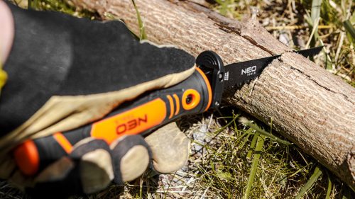 Neo Tools Kézifűrész szett univerzális befogóval, 4 db lappal, dekopír és orrfűrész lapokhoz.