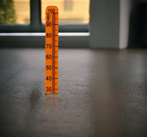 Neo Tools Szintezőtalp, aljzatkiegyenlítéshez, öntapadós, műanyag, 100mm, 20db/cs