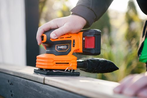 Neo Tools Csiszolópapír tépőzáras 113x113mm, P240, 8 lyukas, 04-623-hoz, 5db