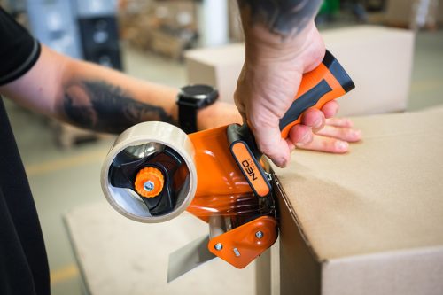 Neo Tools Kézi ragasztószalag adagoló 50 mm