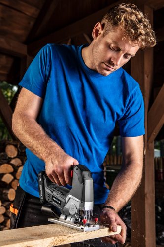 Graphite Akkus dekopírfűrész, szúrófűrész alapgép Energy+ (18V) (akku és töltő nélkül)