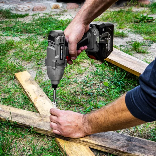 Graphite Akkus ütvecsavarozó 1/4"(bit, hatszög) táskában, 180Nm Energy+ (18V) akkuval töltővel