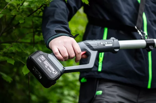 Graphite Akkus magassági láncfűrész és sövényvágó 2az1-ben alapgép, Energy+ (18V) (akku és töltő nélkül)