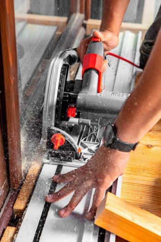 Graphite Vezetősín merülőfűrészhez 1400mm, 2 bilincs