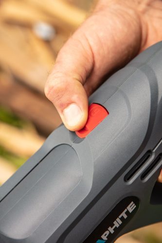 Graphite Orrfűrész 900W