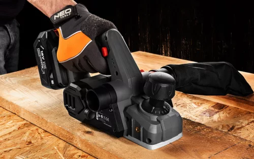 Graphite Akkus gyalu alapgép, 82mm Energy+ (18V) (akku és töltő nélkül)