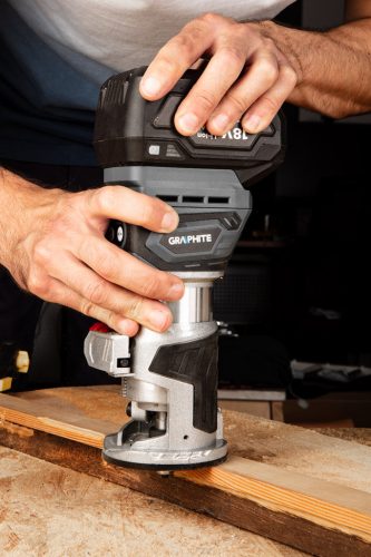 Graphite Akkus szénkefementes élmaró alapgép Energy+ (18V) (akku és töltő nélkül)