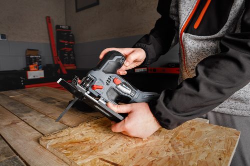 Graphite Akkus, szénkefementes szúrófűrész alapgép Energy+ (18V) (akku és töltő nélkül)