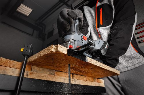 Graphite Akkus, szénkefementes szúrófűrész alapgép Energy+ (18V) (akku és töltő nélkül)