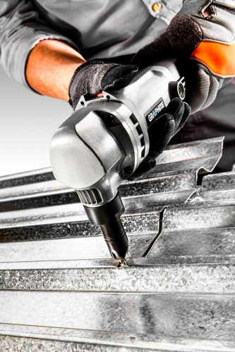 Graphite Folyamatos lemezlyukasztó kofferben 500W