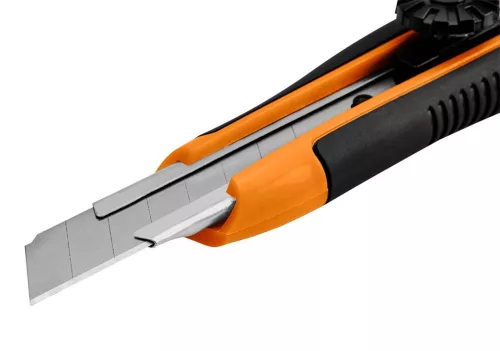 Neo Tools pvc vágókés 18mm fémbetétes, tördelhető pengés