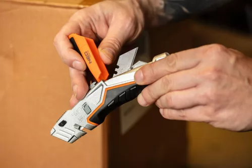 Neo Tools Trapézpengés kés , 1+5 pengével, alu házas