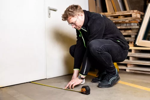 Neo Tools Lézeres távolságmérő beépített mérőszalaggal, hatótáv 40m, mérőszalag 19mmx5m, Li-Ion akkumulátor