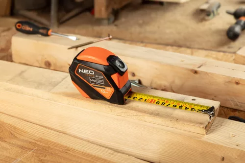 Neo Tools Mérőszalag, 10m/25mm, acél, mágneses, autostop+ rögzítő
