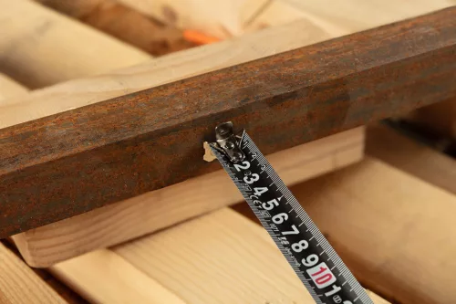 Neo Tools Mérőszalag, 5m/19mm, erősített rugós, acél, fekete szalag fehér nagyított skálával, mágneses, autostop+rögzítő