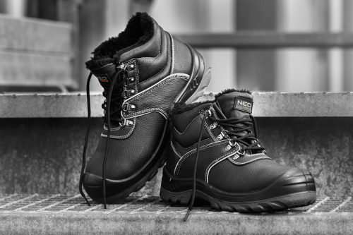 Neo Tools Munkavédelmi bakancs, hőszigetelt, bőr felsőrész, acélbetét, csúszásmentes talp, S3 SRC, 42