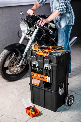 Neo tools Szerszámosláda, szerszámláda gurulós, műanyag, rakásolható, 495x360x710mm