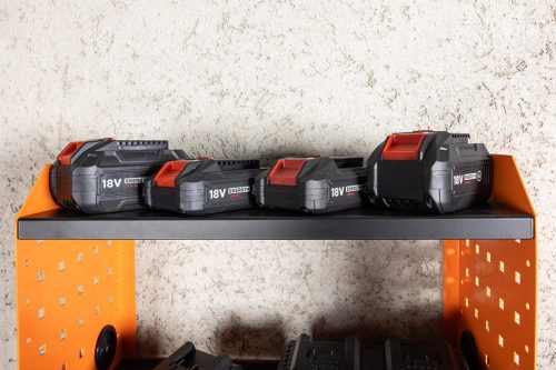 Neo Tools Fali polc akkus gépekhez, akku és töltőtároló polcokkal