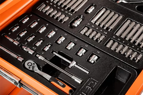 Neo Tools Szerszámkocsi, 5 fiókos, 117db szerszámmal, 680x460x825mm, szerszámkocsi