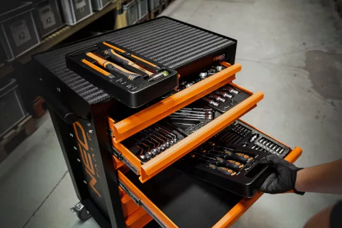 Neo Tools Szerszámkocsi, 7 fiókos, 176db szerszámmal, 680x460x1030mm, szerszámkocsi