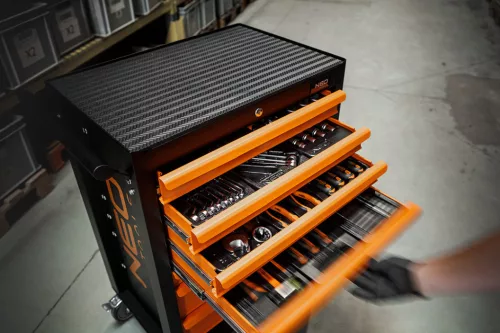 Neo Tools Szerszámkocsi, 7 fiókos, 176db szerszámmal, 680x460x1030mm, szerszámkocsi