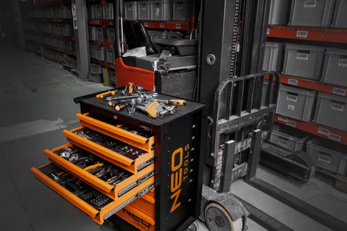 Neo Tools Szerszámkocsi, 7 fiókos, 176db szerszámmal, 680x460x1030mm, szerszámkocsi