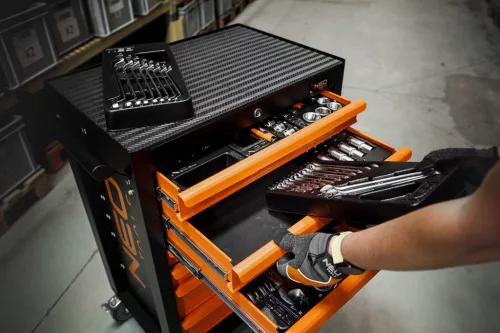 Neo Tools Szerszámkocsi, 7 fiókos, 129db szerszámmal, 680x460x1030mm, szerszámkocsi