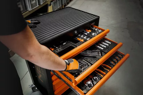 Neo Tools Szerszámkocsi, 7 fiókos, 129db szerszámmal, 680x460x1030mm, szerszámkocsi