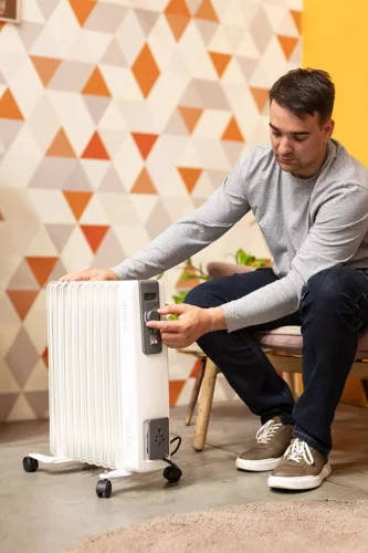 Neo Tools Olajradiátor, 11 bordás, 2 fokozatú, 1500/2500W