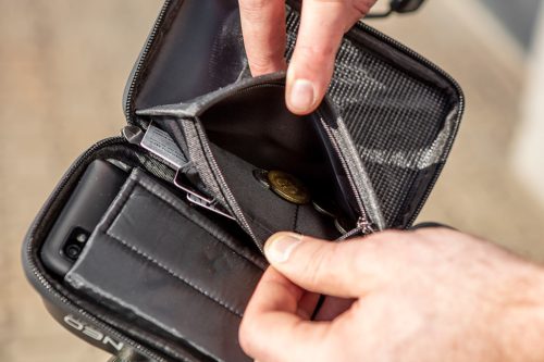 Neo Tools Vízálló kerékpár táska telefontartóval, kormányra