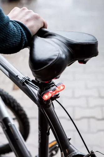 Neo Tools Kerékpár hátsó lámpa, 30lm, LED akkus, 3W