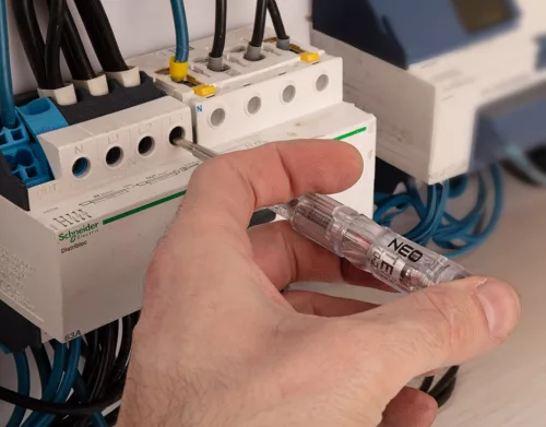 Neo Tools Feszültségvizsgáló, fázisceruza, 140mm , 70-250V,