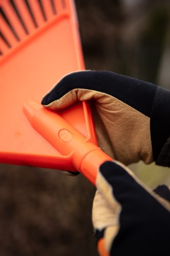 Neo Tools Nyélrögzítő, Verto 15G08.. és Neo 95-04… gereblyékhez, lombseprűkhöz