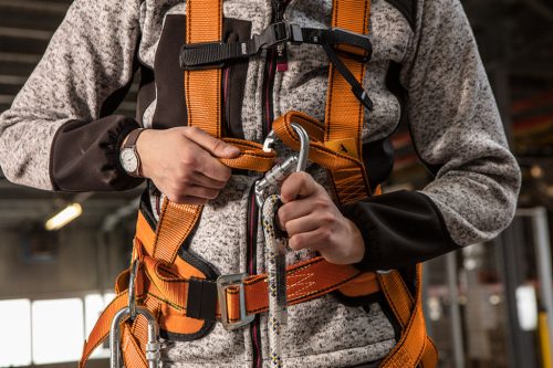 Neo Tools Munkavédelmi testhevederzet rögzítőövvel és lengéscsillapítóval