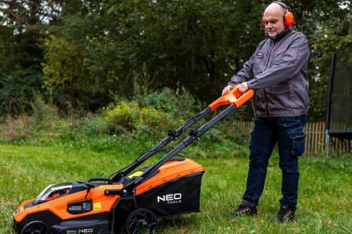 Neo Tools Fülvédő SNR 24dB, CE
