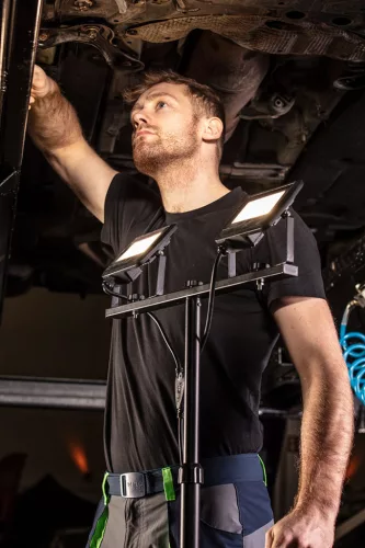 Neo Tools Reflektor, állványos 230V/2X50W, 9000lum, SMD led, max.1.8m