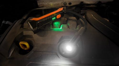 Neo Tools Újratölthető műhelylámpa 400 lum COB + zseblámpa