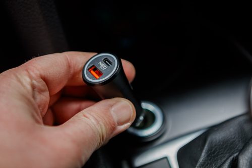 Neo Tools Autós USB adapter,12-24V, USB-A, USB-C csatlakozókkal