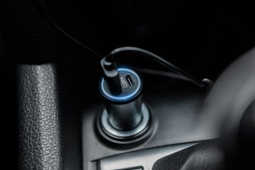 Neo Tools Autós USB adapter,12-24V, USB-A, USB-C csatlakozókkal