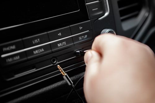 Neo Tools Autós USB-Aux átalakító kábel, 1m hosszúság, 5m hatótáv