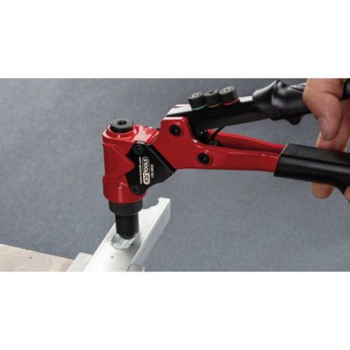 KS Tools Univerzális kézi anyaszegecselo klt. 360°-ban forg M3,4,5,6-os behúzóval/acél 2,4-4,8/alu2,4-4,8 lemezkivágó funkcióval, 3 az 1-ben