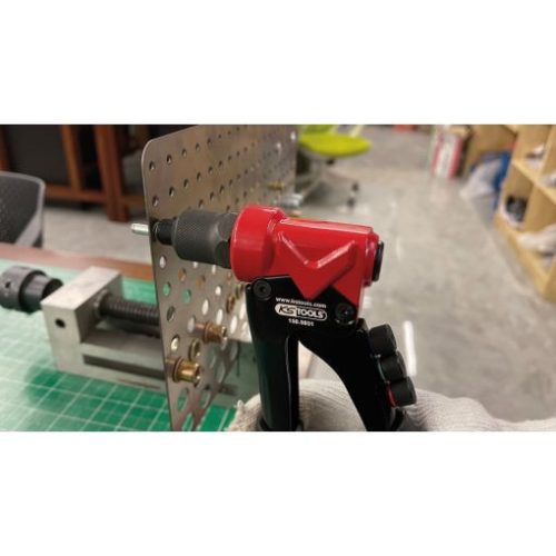 KS Tools Univerzális kézi anyaszegecselo készlet 3 az 1-ben M3,4,5,6-os behúzóval/acél 2,4-4,8/alu2,4-4,8 Lemezkivágó funkcióval