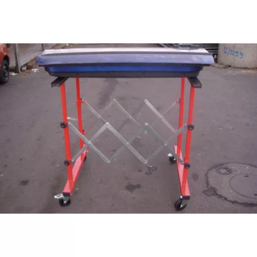 KS Tools Állítható teleszkópos lerakó állvány, kerekes Terhelhetoség:100 kg, állítható hossz: 257-1380mm Magasság:845-1320 mm Mélység: 257-1380 mm